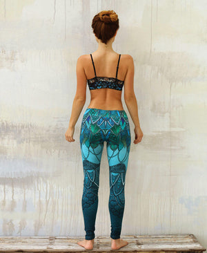 Aqua Lace yoga leggings